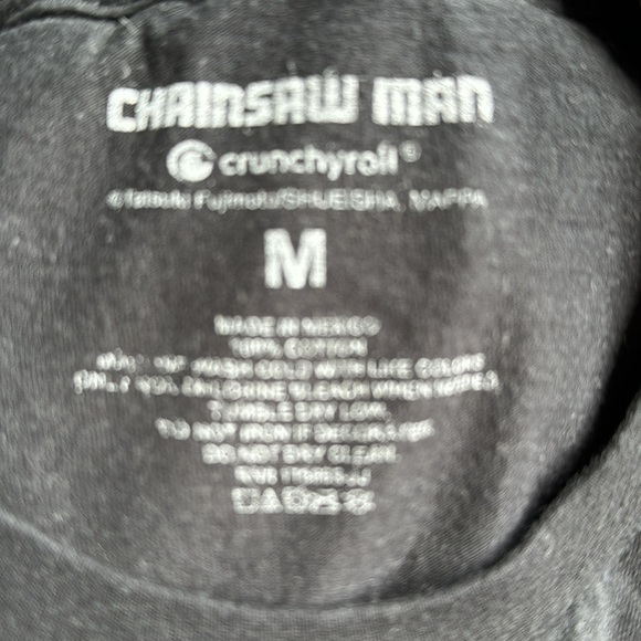 ❤️3/$30 Chainsaw Man Pochita Metal T-shirt - Picture 4 of 4